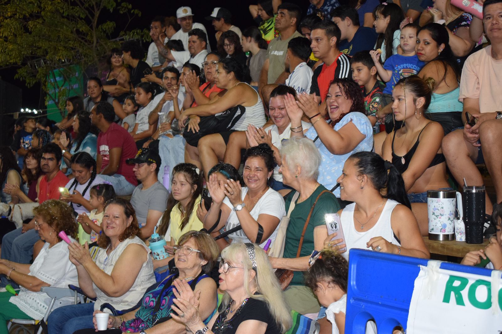 Con identidad barrial y gran convocatoria, finalizaron los Carnavales Posadeños